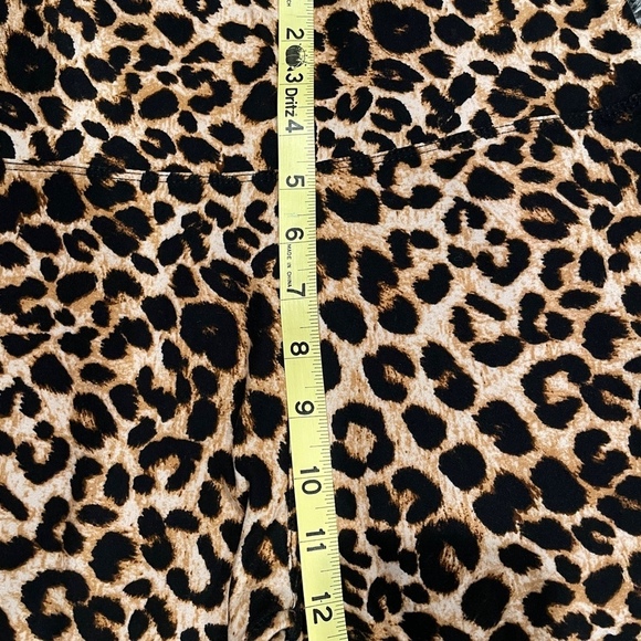 Womens Cheetah Print High Waist Cropped Pants Size OSFM - Picture 4 of 7